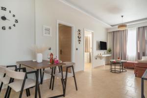 Papanikolis Apartments