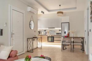 Papanikolis Apartments