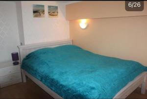 Sunny Apartment with balcony