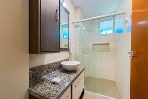 Praia de Palmas 400m do mar, perto do comércio - 0198