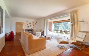 Villas JAMES FCD56 - luxury villa with pool for rent in the vineyards near Saint Tropez : photos des chambres