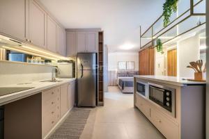 Extraordinário Flat para duas pessoas, localizada entre as praias de Bombas e do Centro de Bombinhas