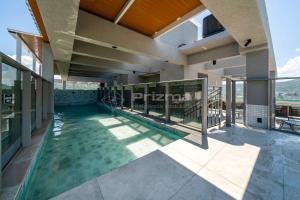 Extraordinário Flat para duas pessoas, localizada entre as praias de Bombas e do Centro de Bombinhas