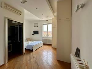 Square Apartment in Centro città