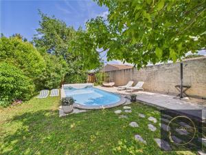 Maisons de vacances Mas du Soleil 8 personnes avec piscine : photos des chambres