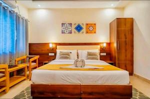 The Shore Travelista