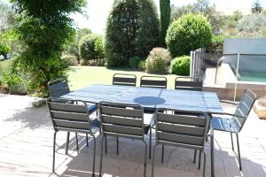 nice villa with heated swimming pool, in the center of the village of aureille, 8 persons, near baux de provence, in the alpilles