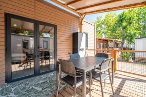 Maisons de vacances Camping La Yole : photos des chambres