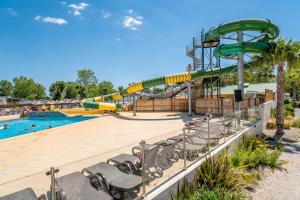 Maisons de vacances Camping La Yole : photos des chambres