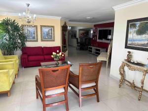 Cobertura Tambaú · Cobertura 05 quartos c piscina privativa Tambaú