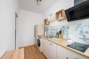 Embassy District Apartment by Bookinghost