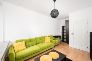 Embassy District Apartment by Bookinghost