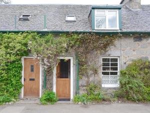 Larch Cottage