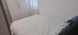 8 Guests - Free Parking - Full Equipped House