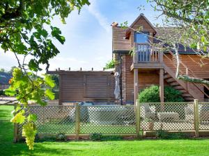Orchard View-Uk40871