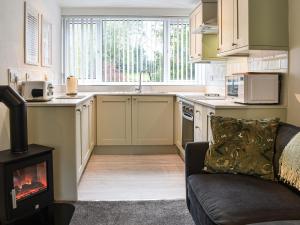 Holly Hideaway - Cottage