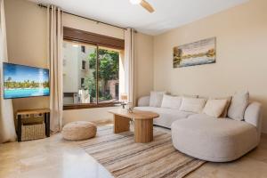 Coast comfort Duquesa Village 3BR