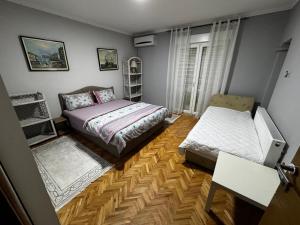 Apartment 59