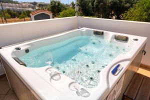 Vila da Encosta - Private - Heated swimming pool - By bedzy
