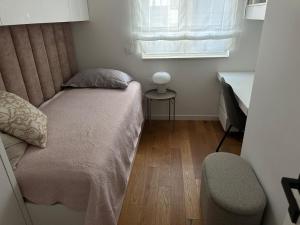 Božur-a modern and comfy place for 3 persons