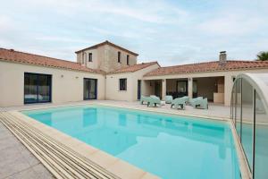 Villas La Tour Marechal - Gite d-exception avec piscine : photos des chambres