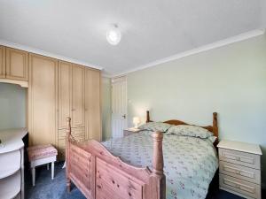 Drakes- Uk47643