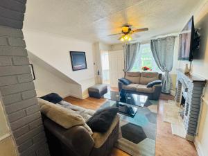 Luxe 2 Bedroom House Derby City