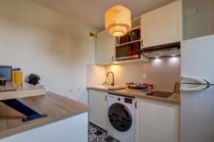Appartements La Campagne Romantique - avec entree autonome, clim neuve, parking prive & sa piscine ! - : photos des chambres