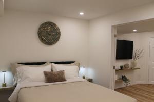 Queen Bed Suite-Private Entrance