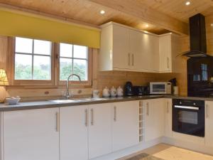 Brook Cottage - Uk12643