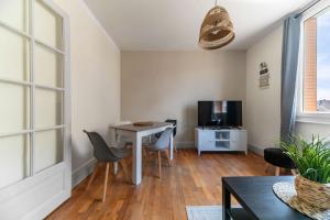 Appartements Le Desbrest - Appartement calme et lumineux en centre ville : photos des chambres