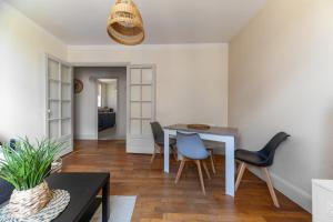 Appartements Le Desbrest - Appartement calme et lumineux en centre ville : photos des chambres