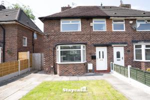 3-Bedroom House w Free Parking Near MAN… - 20042