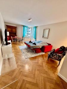 2 chambres, garage voiture, résidence calme