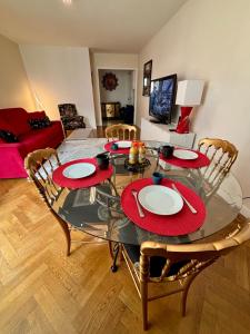 2 chambres, garage voiture, résidence calme