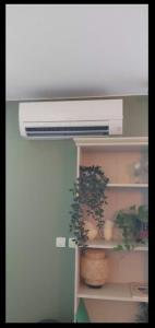 Appartements La Campagne Romantique - avec entree autonome, clim neuve, parking prive & sa piscine ! - : photos des chambres