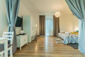 Apartments with parking space Rovinj - 24549