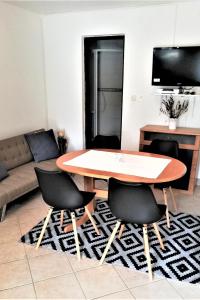 Apartments with parking space Vir - Lozice, Vir - 21047