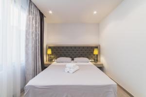 Seaside luxury villa with a swimming pool Trogir - 24341