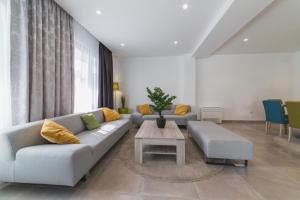 Seaside luxury villa with a swimming pool Trogir - 24341