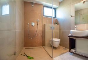 Seaside luxury villa with a swimming pool Cove Duga, Ciovo - 24268