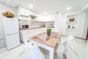 Pokoje nad jeziorem Mikołajki