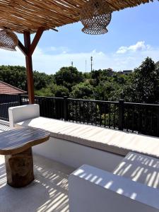 New 2BR Villa with Private Pool and Rooftop