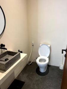 New 2BR Villa with Private Pool and Rooftop