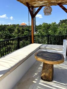 New 2BR Villa with Private Pool and Rooftop
