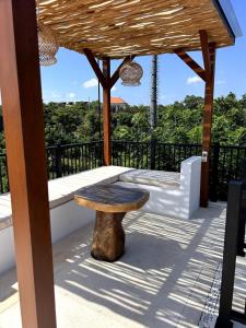 New 2BR Villa with Private Pool and Rooftop