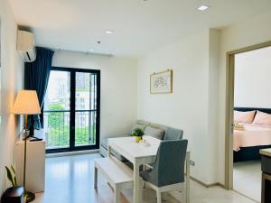 Rhythm sukhumvit 36 two bedrooms