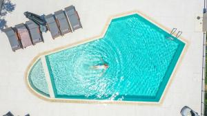 Lefkothea Villas with Large Pool, BBQ & Playground