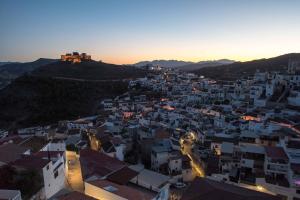 3-bedroom top apartment with amazing views