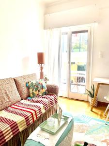 Colorful Apartment Close to the Acropolis